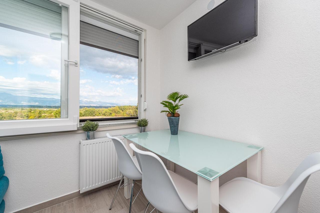 Vila Luna Apartments ザダル エクステリア 写真