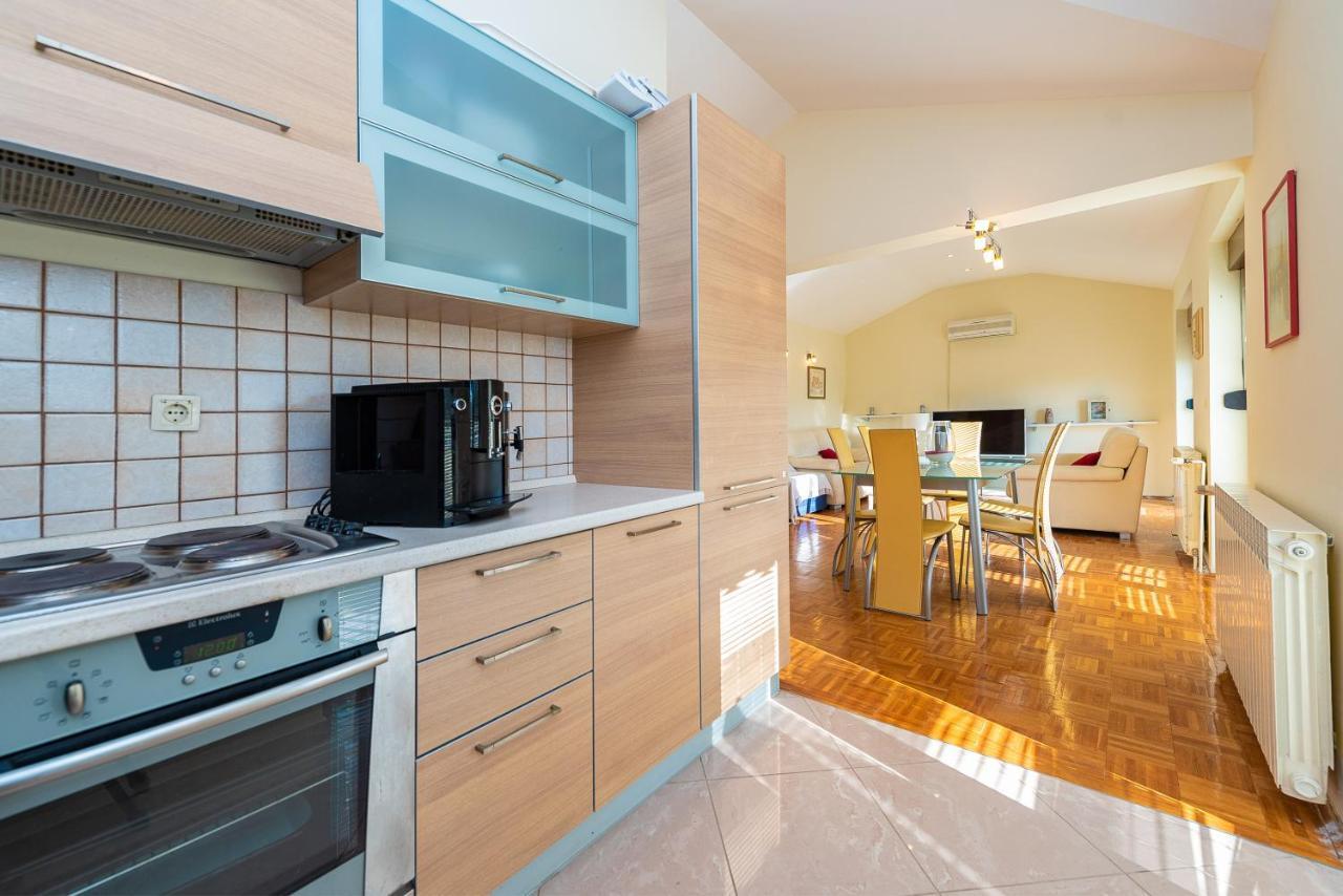 Vila Luna Apartments ザダル エクステリア 写真