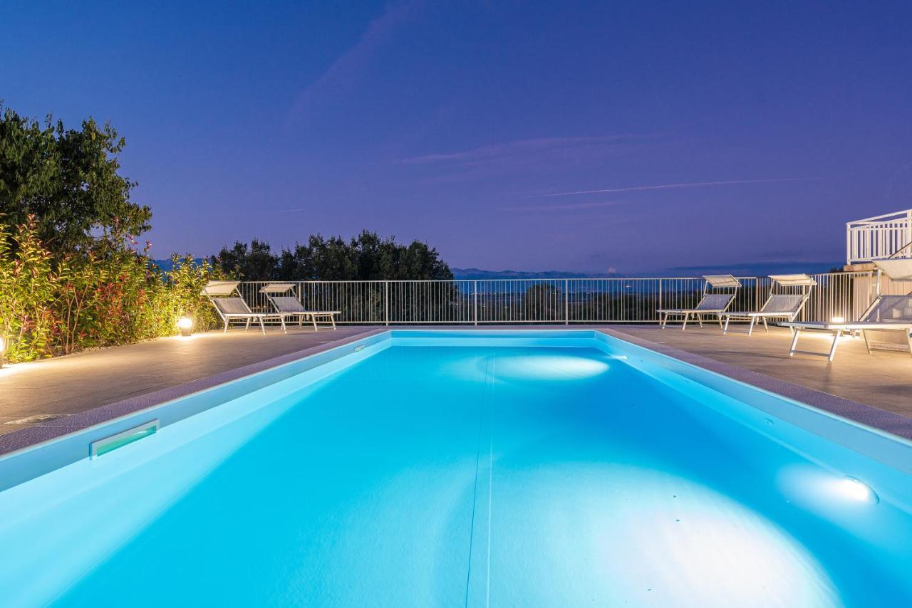 Vila Luna Apartments ザダル エクステリア 写真