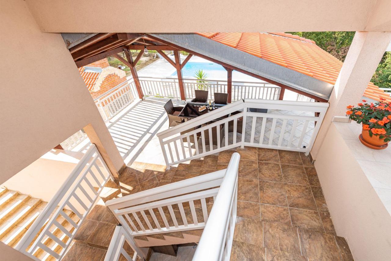 Vila Luna Apartments ザダル エクステリア 写真